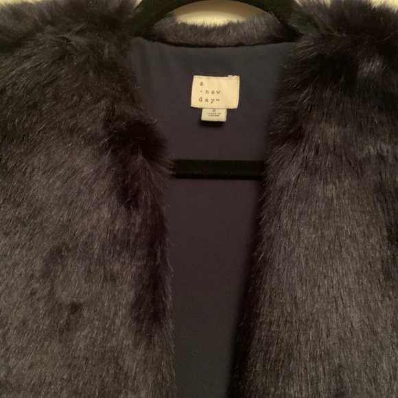 Blue Faux Fur Vest - Picture 4 of 4